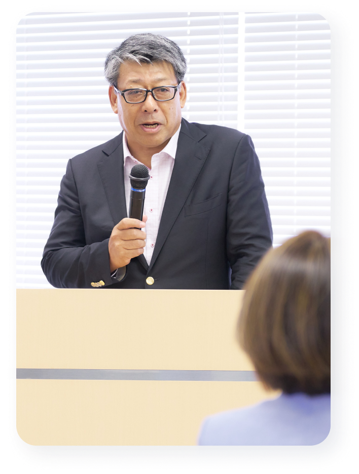 講座をしている神田知幸